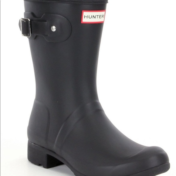 Hunter Shoes - NEVER WORN Hunter Short Rain boots (black) US 10